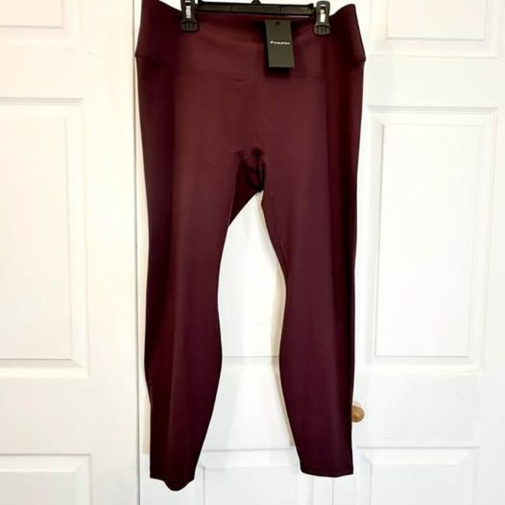 Fabletics PureLuxe Leggings Oxblood Size 3X